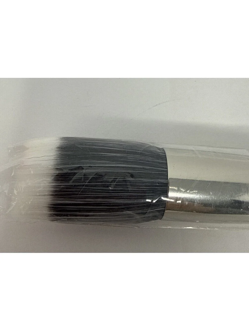 Mac Duo Fibre Powder Brush 1875  RN 3